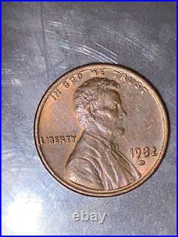 1982 D RB Small Date Lincoln Memorial Penny 3.1 Grams Bronze